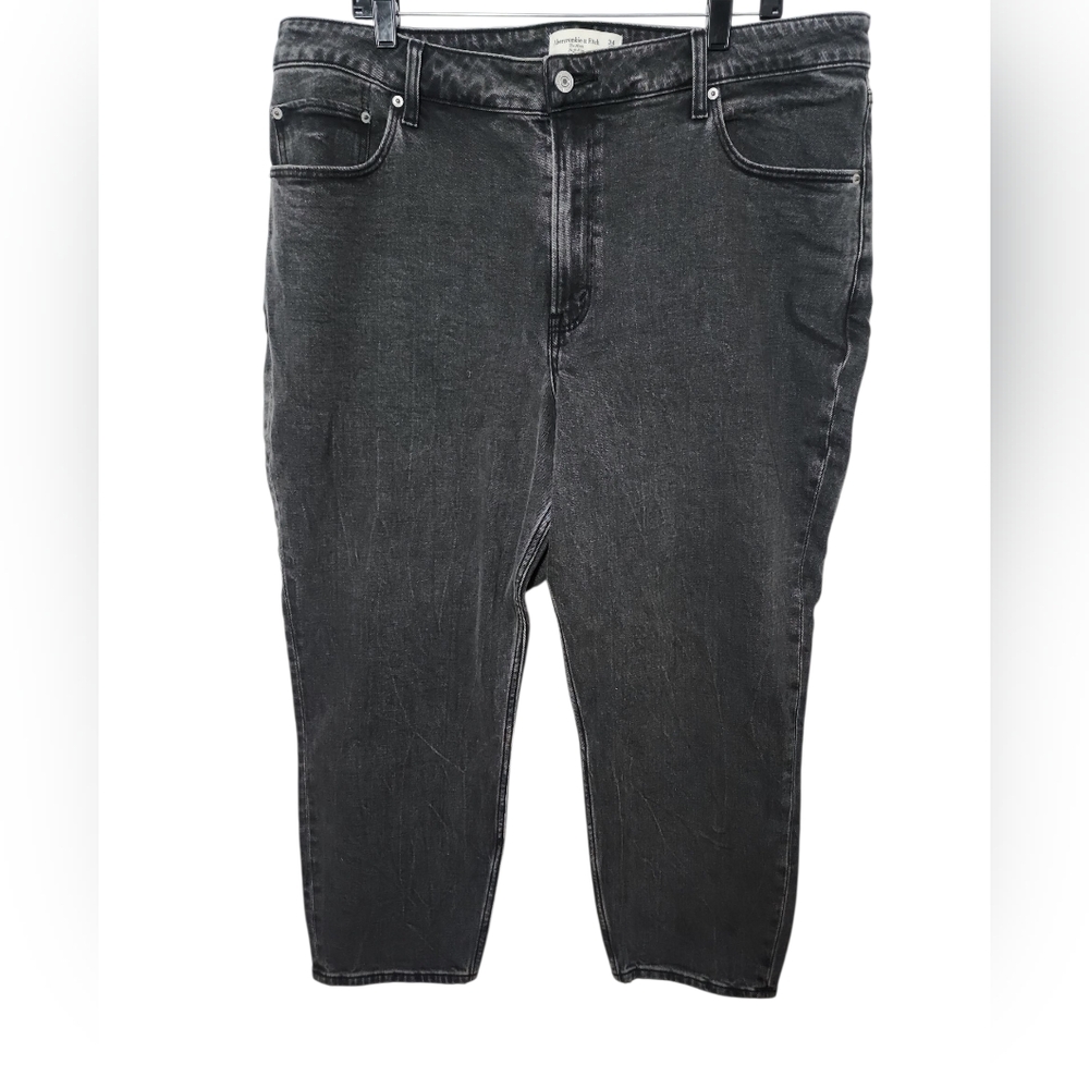 Abercrombie & Fitch The Mom High Rise Curve Love Jean